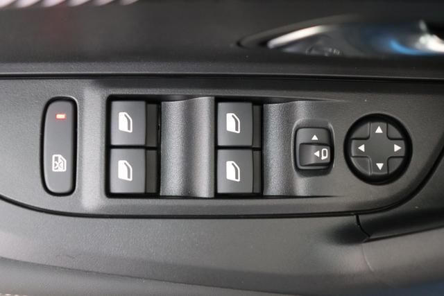 Peugeot 2008 Allure 1.2 Turbo 100 hp Man.6 