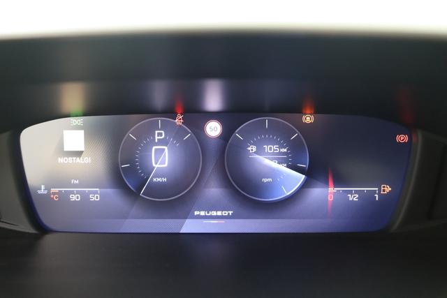 Peugeot 408 Allure 1.2 Turbo 130 hp EAT8 