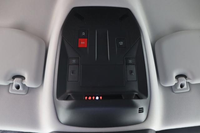 Peugeot E-408 Allure 58 kWh Electric 214 hp Auto 