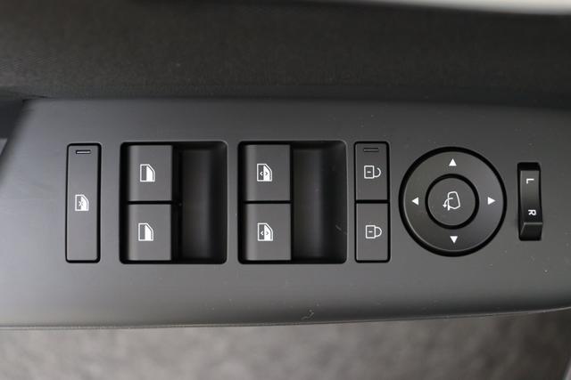 Hyundai KONA Feel 1.6 Gdi HEV 138 hp 6DCT 