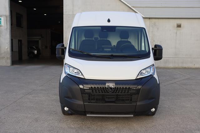 Peugeot Boxer 435 L3H2 2.2 BlueHDi 140 hp S&S Aut.8 