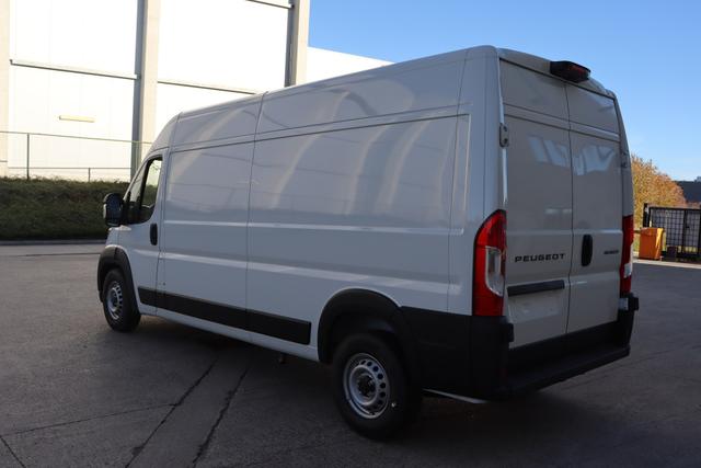 Peugeot Boxer 435 L3H2 2.2 BlueHDi 140 hp S&S Aut.8 