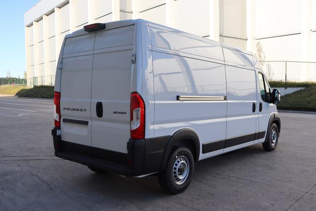 Peugeot Boxer 435 L3H2 2.2 BlueHDi 140 hp S&S Aut.8 
