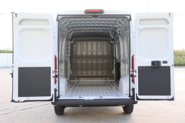 Peugeot Boxer 435 L3H2 2.2 BlueHDi 140 hp S&S Aut.8 