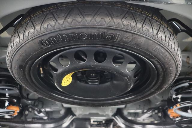 Volkswagen Transporter 6.1 Kastenwagen T7 Fourgon 3500 mm 2,0 TDI 170 hp Aut. 