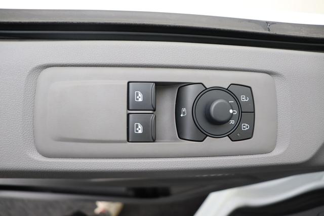 Volkswagen Transporter 6.1 Kastenwagen T7 Fourgon 3100 mm 2,0 TDI 150 hp Aut. 