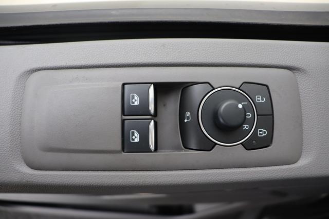 Volkswagen Transporter 6.1 Kastenwagen T7 Double cabine 3500 mm 2,0 TDI 170 hp Aut. 