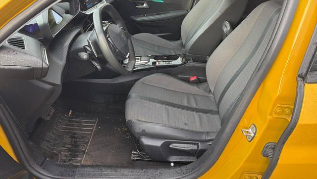 Peugeot 208 Allure Pack PureTech 130 EAT8 