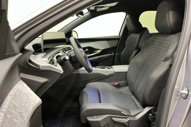 Peugeot 3008 Allure Hybrid 136 e-DCS6 (1.2L) 