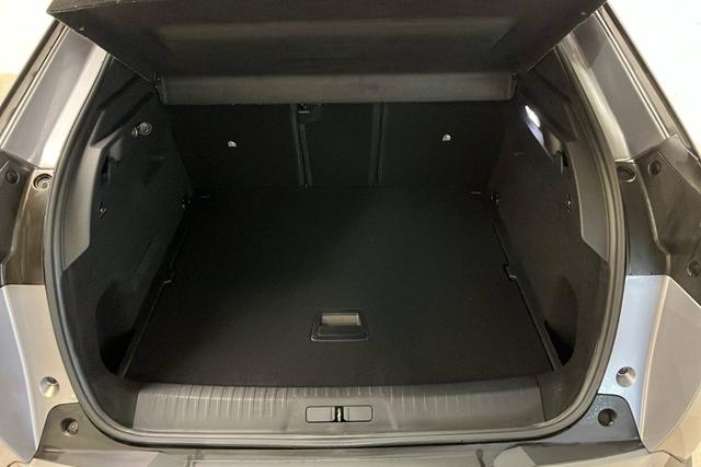 Peugeot 3008 Allure Hybrid 136 e-DCS6 (1.2L) 