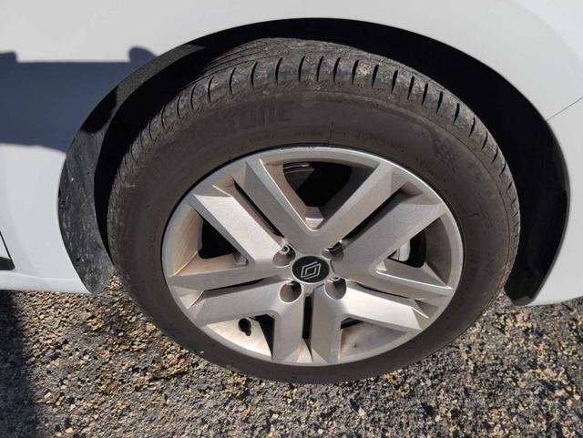 Renault Clio Evolution 1.5L Blue dCi 100 hp 