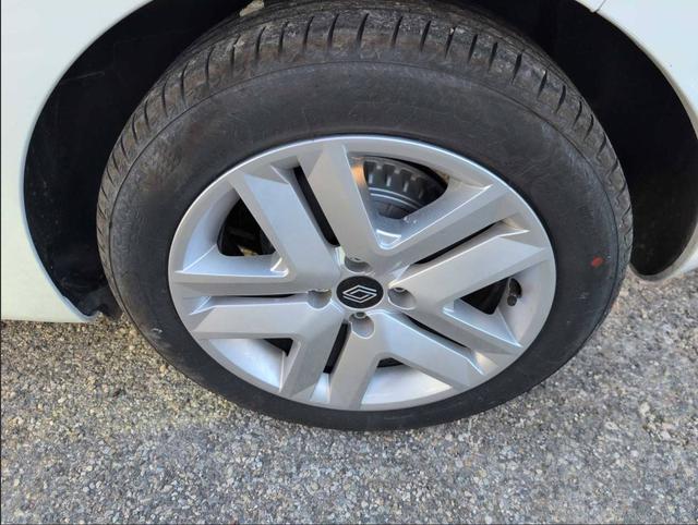 Renault Clio Evolution 1.5L Blue dCi 100 hp 