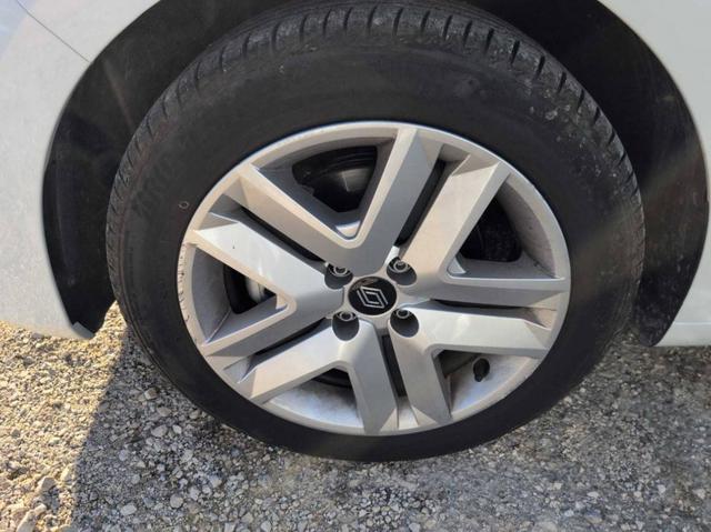 Renault Clio Evolution 1.5L Blue dCi 100 hp 