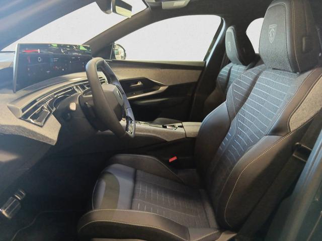 Peugeot 3008 GT Hybrid 145 (e-DCS6) 1.2L 