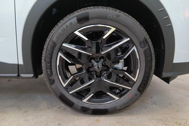 Peugeot 3008 GT Hybrid 145 (e-DCS6) 