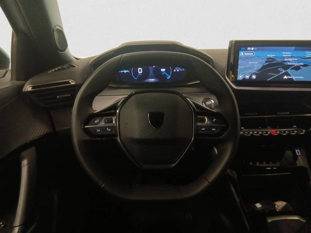 Peugeot 2008 Allure 1.2L (1199cc) gasoline, 100 hp, S&S, 6-speed manual 