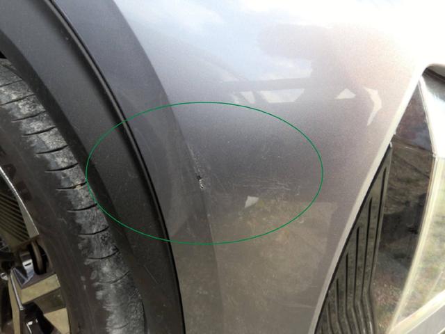 Peugeot 2008 Allure 1.2L (1199cc) Gasoline 100hp S&S, 6-speed manual 