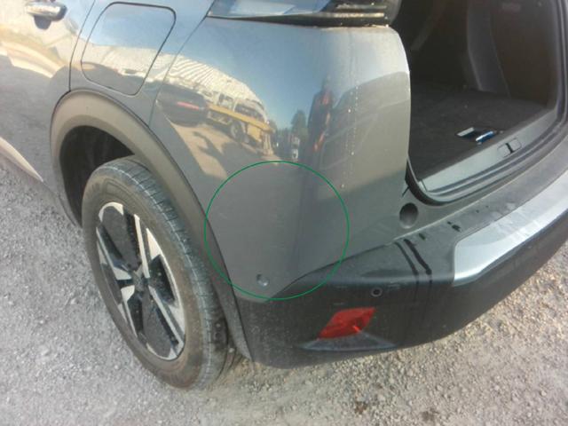 Peugeot 2008 Allure 1.2L (1199cc) gasoline 100 hp S&S, 6-speed manual 