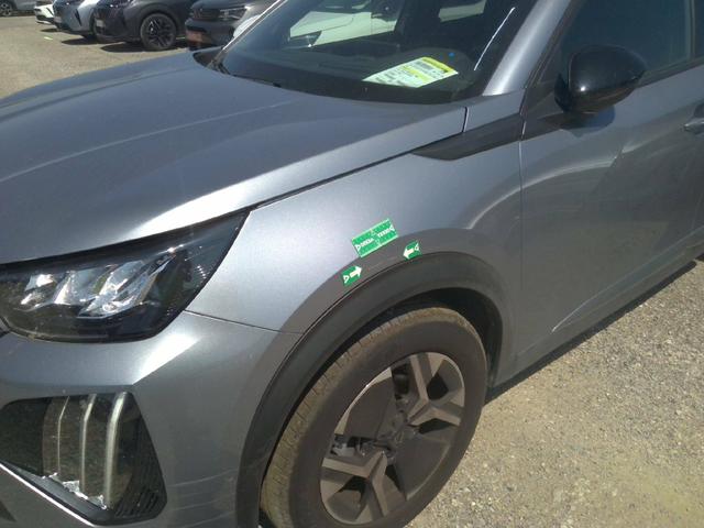 Peugeot 2008 Allure 1.2L (1199cc) gasoline 100 hp S&S, 6-speed manual 