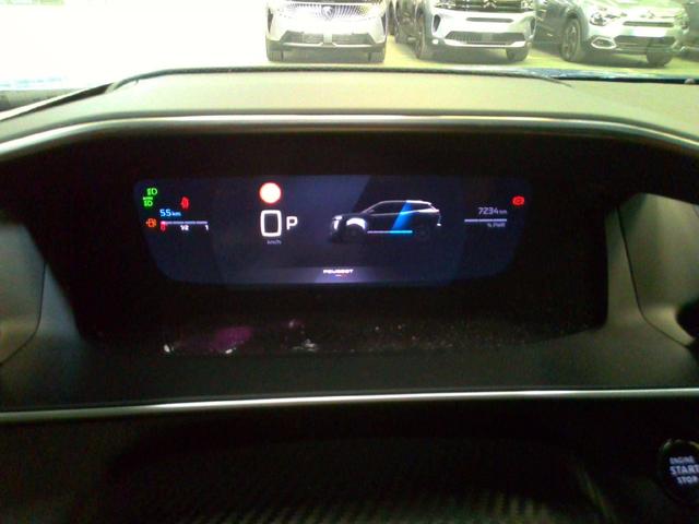 Peugeot 2008 GT 1.2L Hybrid (e-DCS6) 136 hp 