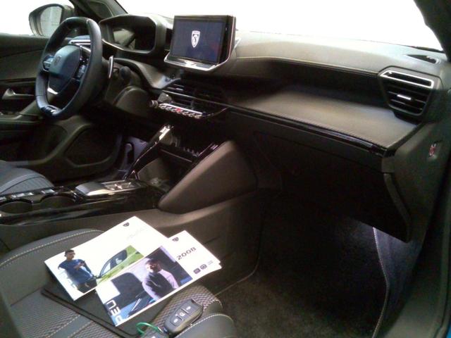 Peugeot 2008 GT 1.2L Hybrid (e-DCS6) 136 hp 