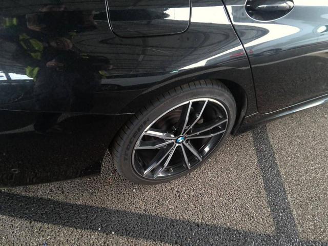 BMW 3er Touring 3 Serie M Sport 2.0L Turbo Diesel (320d) xDrive, 48V mild-hybrid, 8-speed automatic 