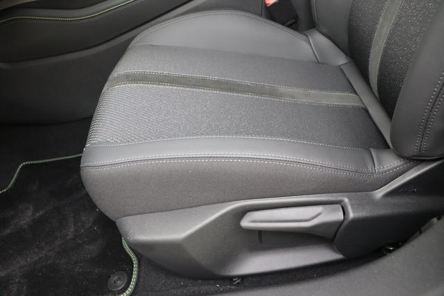 Peugeot 308 GT Hybrid 145 hp e-DSC6 