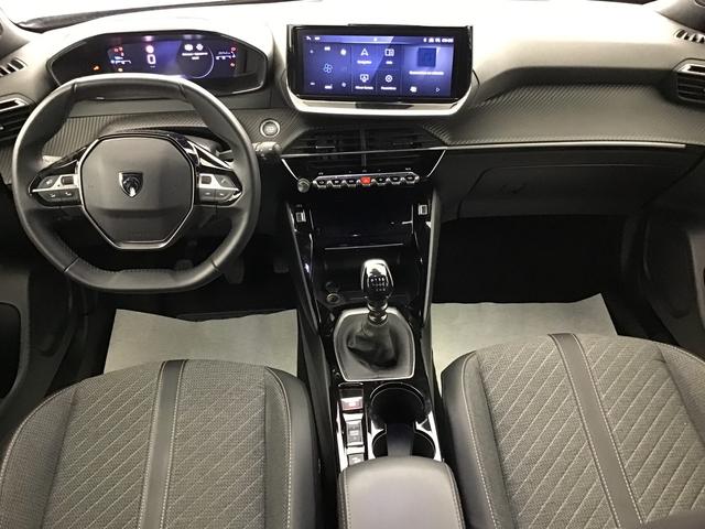 Peugeot 2008 Allure 1.2 Gasoline 102hp 