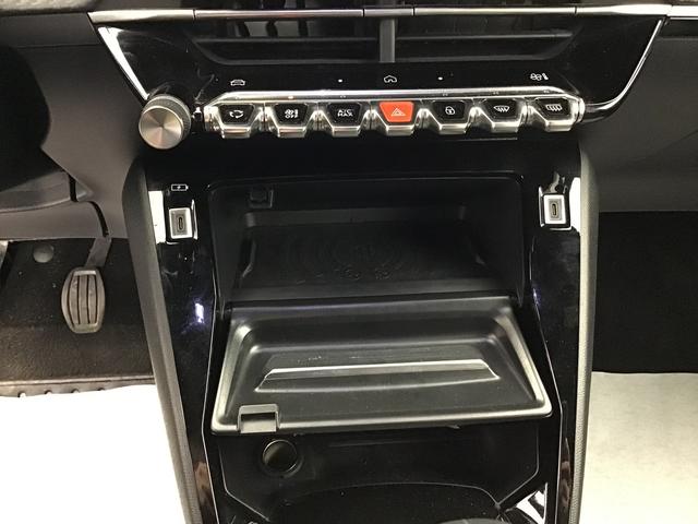 Peugeot 2008 Allure 1.2 Gasoline 102hp 