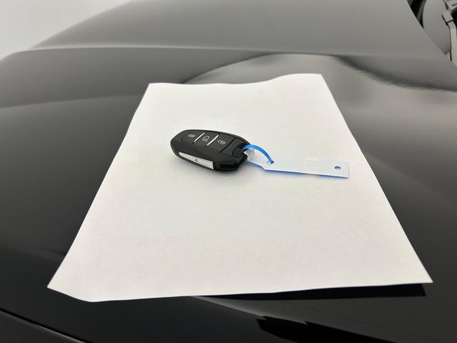 Peugeot 2008 Allure 1.2 Gasoline 102hp 