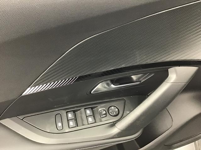 Peugeot 2008 Allure 1.2 Gasoline 102hp 