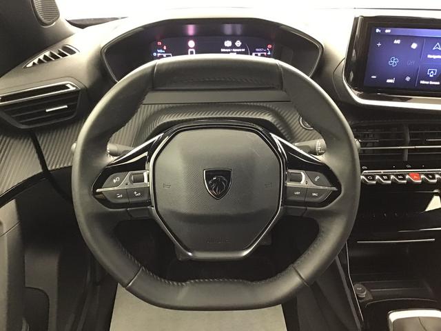 Peugeot 2008 Allure 1.2 Gasoline 102hp 