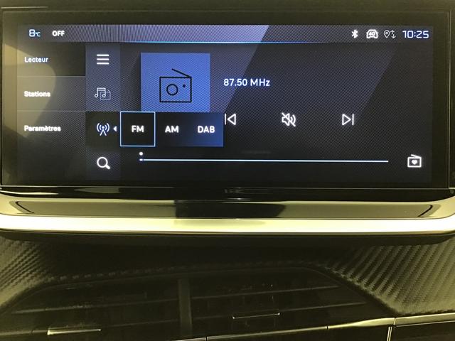 Peugeot 2008 Allure 1.2 Gasoline 102hp 