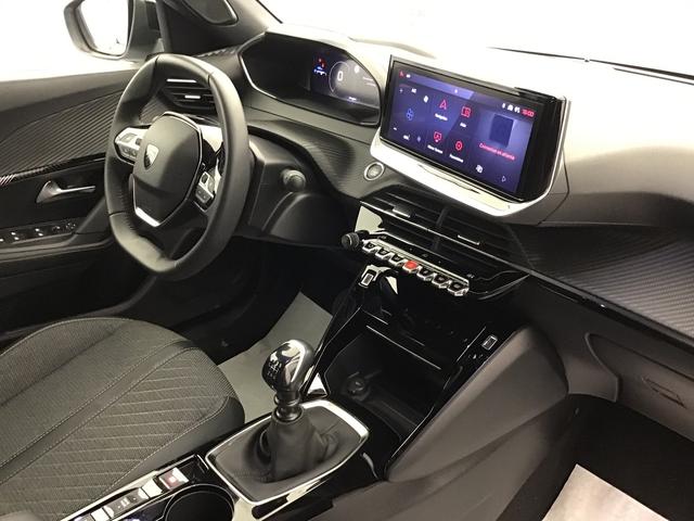 Peugeot 2008 Allure 1.2 Gasoline 102hp 