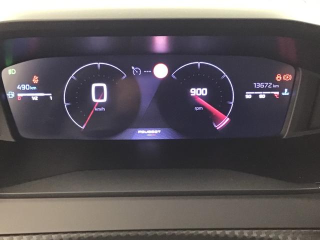 Peugeot 2008 Allure 1.2 Gasoline 102hp 