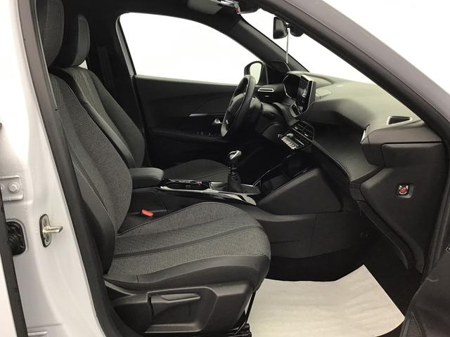 Peugeot 2008 Allure 1.2 Gasoline 102hp 