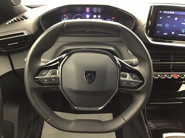 Peugeot 2008 Allure 1.2 Gasoline 102hp 