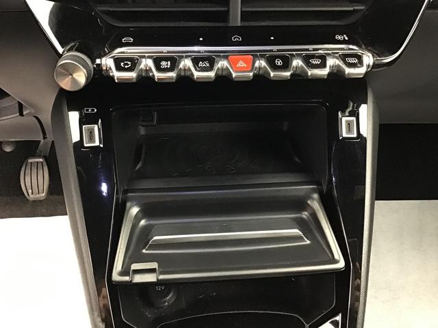 Peugeot 2008 Allure 1.2 Gasoline 102hp 