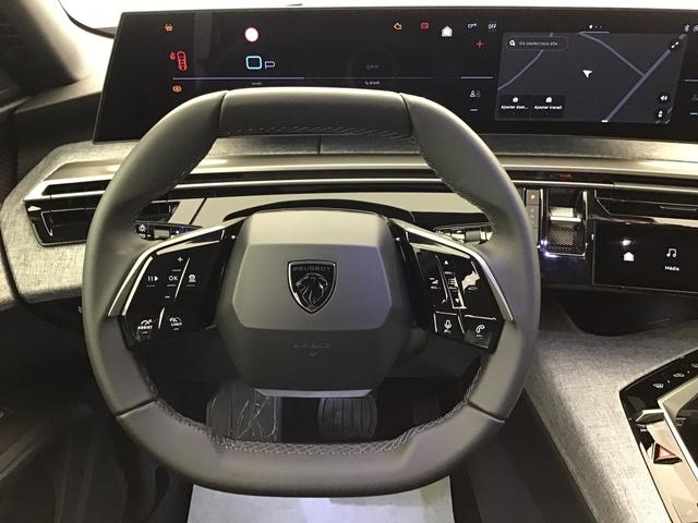 Peugeot 3008 Allure 1.2 Hybrid Electric/Gasoline 147hp 