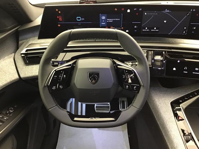 Peugeot 3008 GT 1.2 Hybrid Electric/Gasoline 147hp 