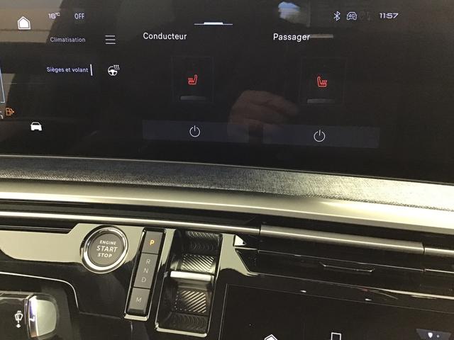 Peugeot 3008 GT 1.2 Hybrid Electric/Gasoline 147hp 