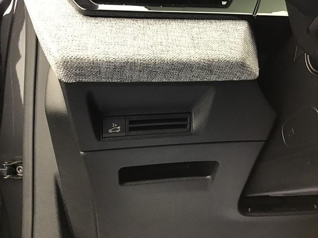 Peugeot 3008 GT 1.2 Hybrid Electric/Gasoline 147hp 