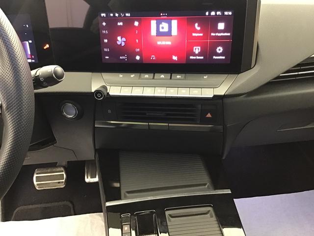 Opel Astra GS 1.6 PHEV/GASOLINE 180hp 