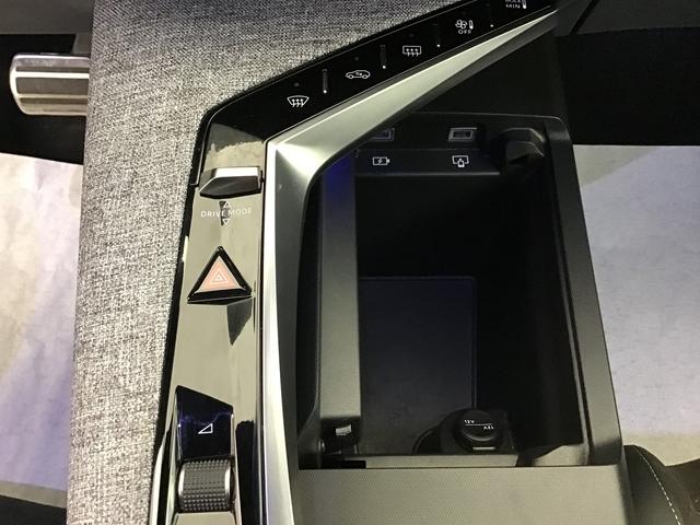 Peugeot 3008 GT 1.2 HEV/GASOLINE 145hp 