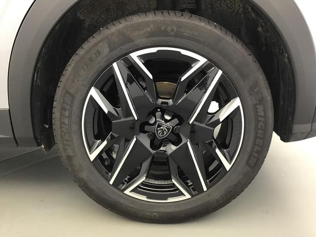 Peugeot 3008 GT 1.2 HEV/GASOLINE 145hp 