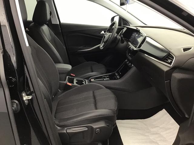 Opel Grandland GS 1.2 Gasoline 132hp 