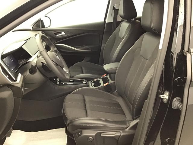 Opel Grandland GS 1.2 Gasoline 132hp 