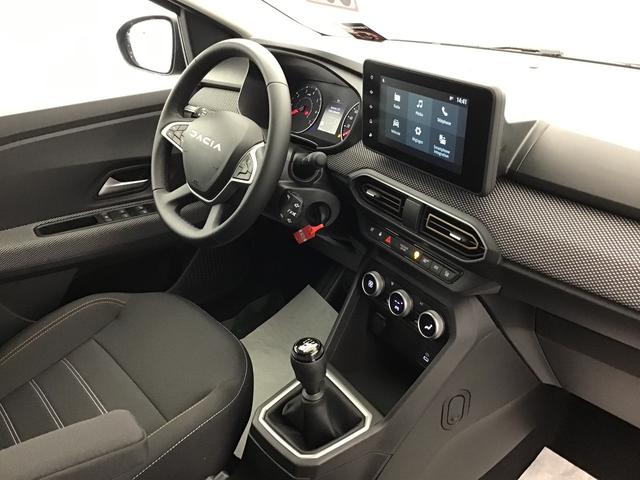 Dacia Sandero Expression 1.0 GASOLINE 90hp 