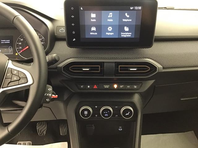 Dacia Sandero Expression 1.0 GASOLINE 90hp 