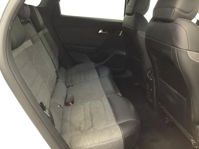 Citro&euml;n C5 X Feel 1.2 Gasoline 132hp 